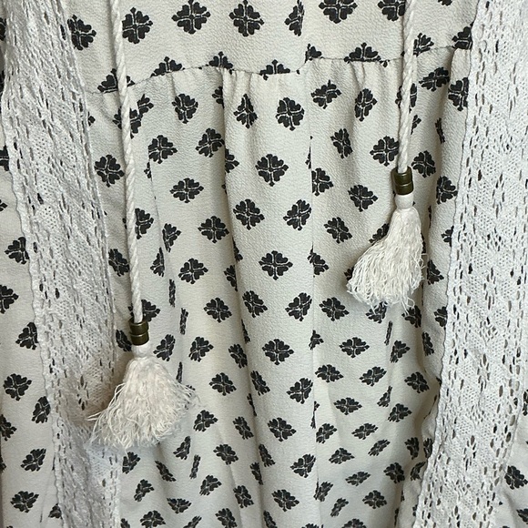 Hint of Mint Lace Up Peasant Blouse Cream and Black Boho Bohemian Cottage Core - Picture 4 of 16